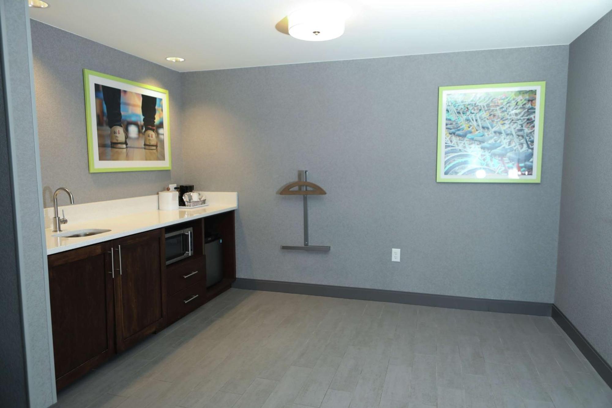 Hampton Inn & Suites Burlington Eksteriør billede