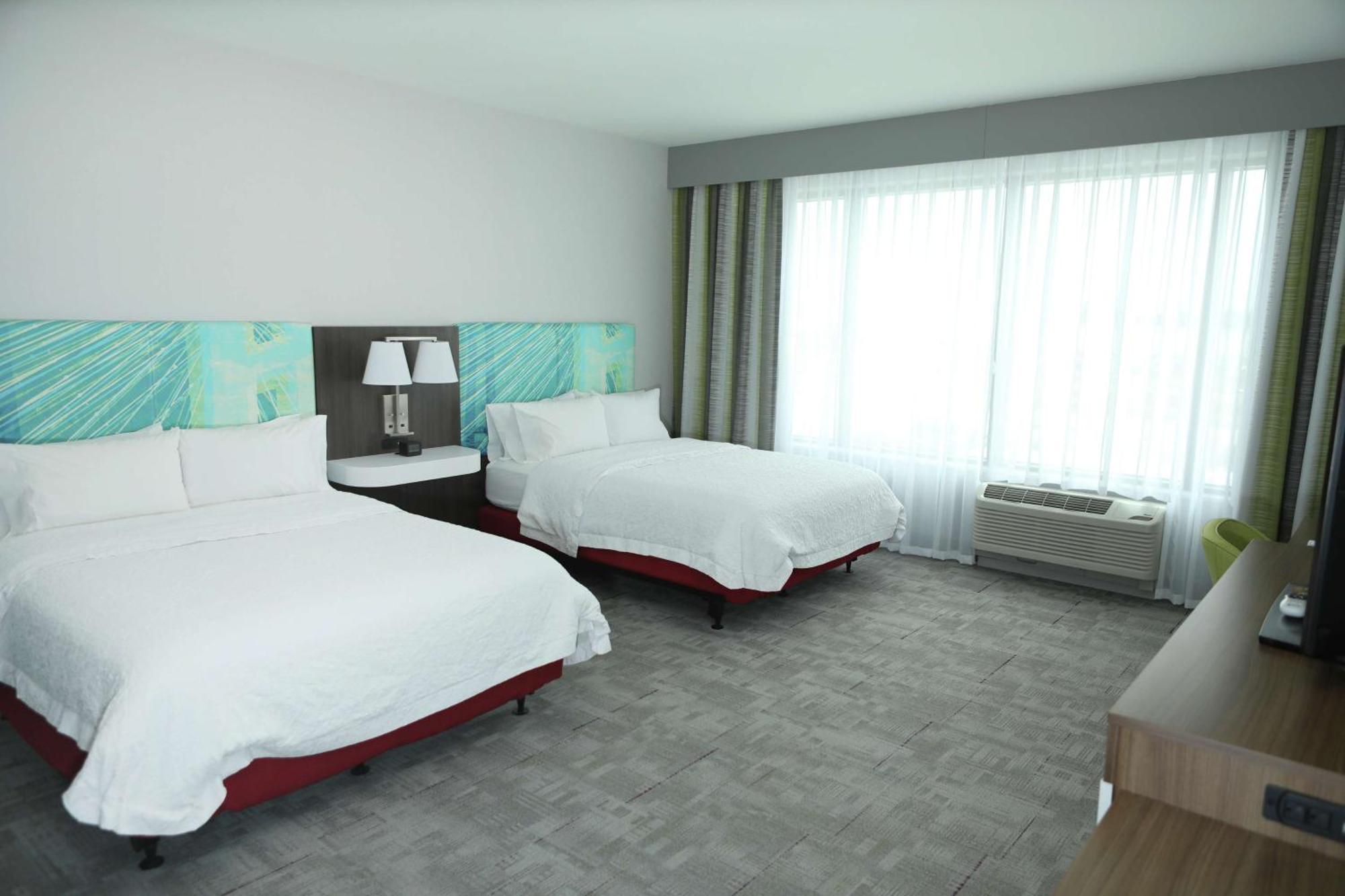 Hampton Inn & Suites Burlington Eksteriør billede