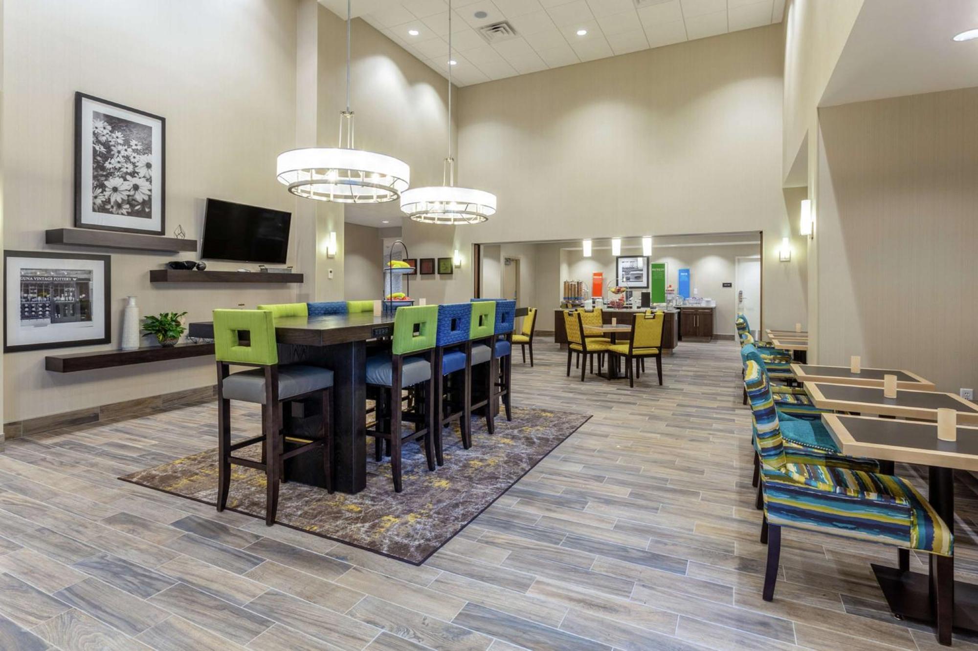 Hampton Inn & Suites Burlington Eksteriør billede